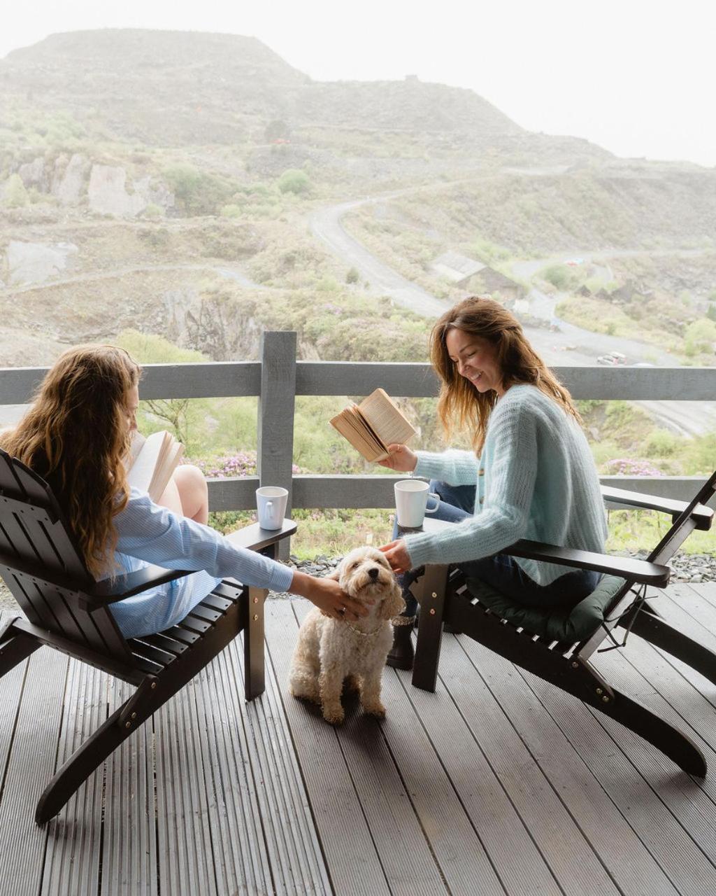 Llechwedd Glamping Hotel Blaenau Ffestiniog Ngoại thất bức ảnh